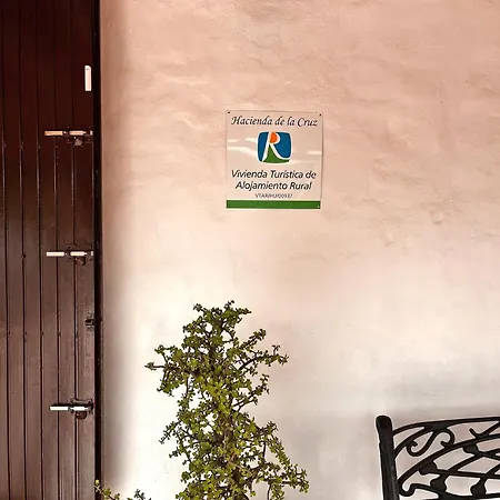 Hacienda De La Cruz *
